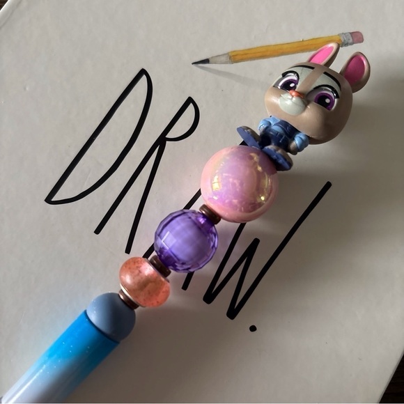 Studio 120 Other - Disney Doorables: Zootopia: Judy Hopps handmade beaded pen